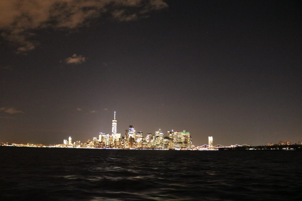 Classic Harbor Line Cocoa Carol Cruise New York City